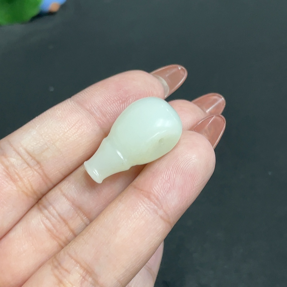 H34054671 Hetian Jade Pendant  Triple Pass  Total Weight: Approx. 6.2g