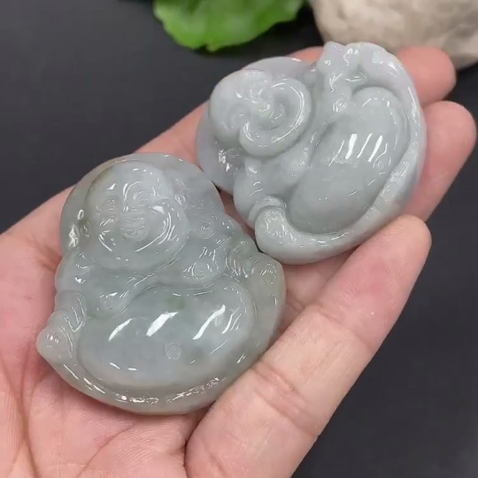 F18041755 Jadeite Buddha Pendant Sell as a Lot