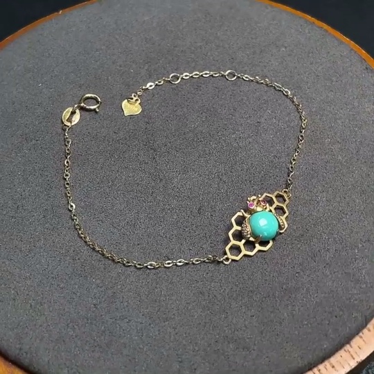 C32714397 18K Gold Turquoise Bracelet with Diamond Accents, Total Weight Approx. 1.90g