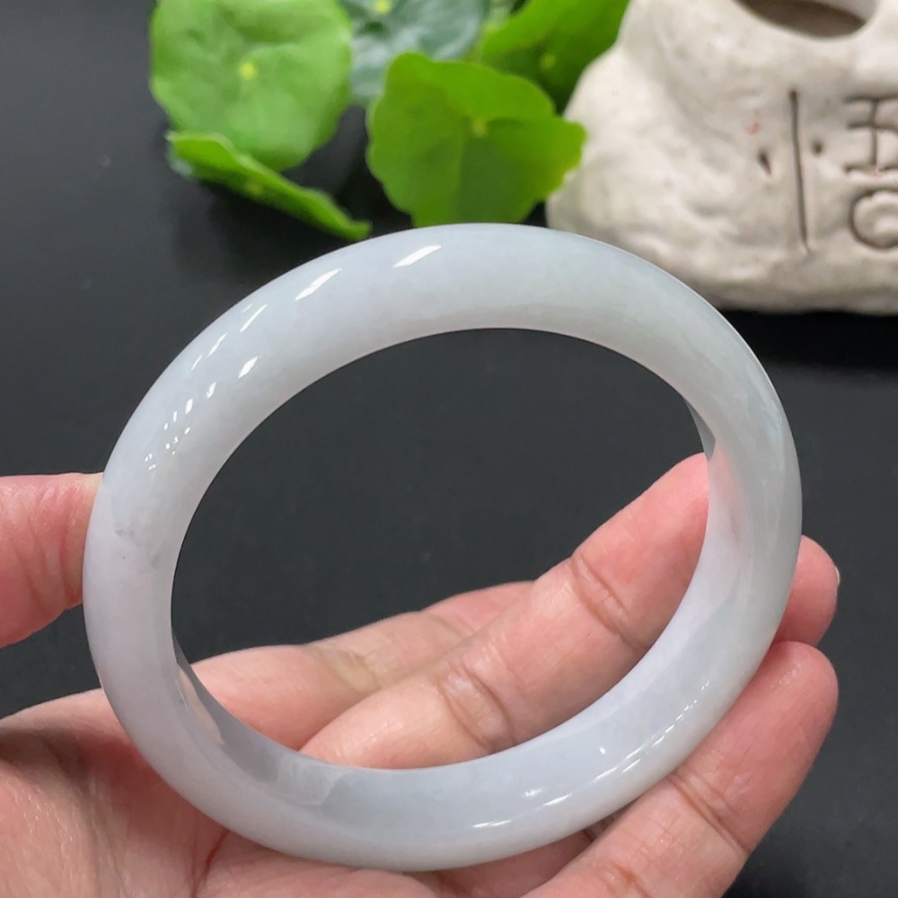 F33935064 Jadeite Round Bangle Size 59mm Total Weight Approx. 59.87g