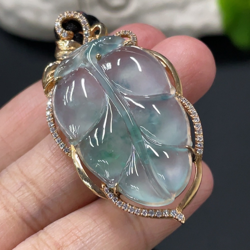 F28229329 Jadeite Leaf Inlay Pendant Main Inlay Au Approx. 73% Non-Diamond Total Weight Approx. 10.1g