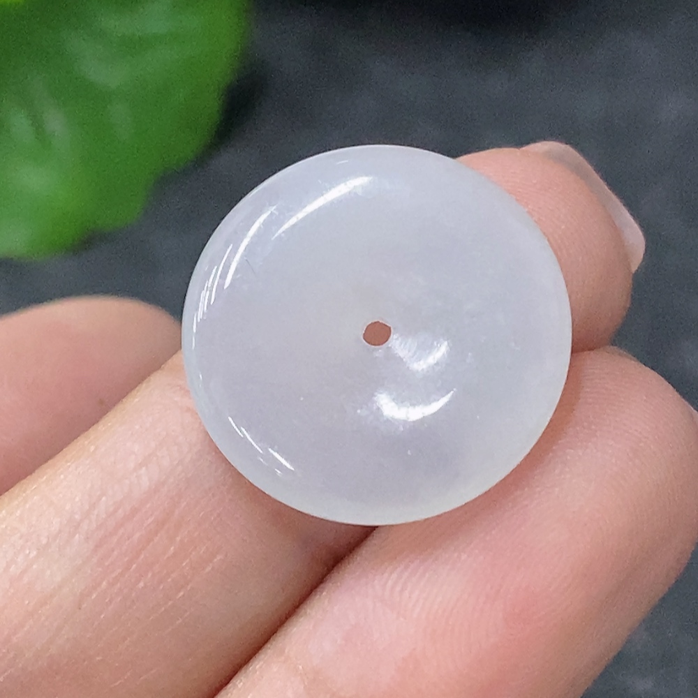 F34997843 Jadeite Pendant Peace Knot Total Weight Approximately 2.65g