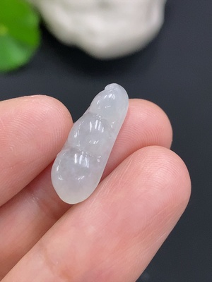 F27105253 Jadeite Lucky Bean Inlay Piece, Total Weight Approx. 1.5g