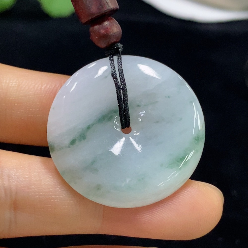 F33910434 Jadeite Peace Pendant, total weight approx. 12.64g (including rope weight)