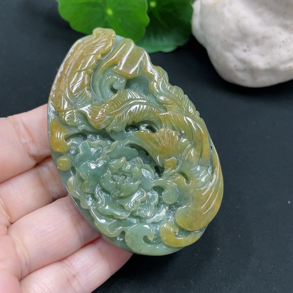 F30548039 Jadeite Phoenix and Peony Pendant with a total weight of approximately 96.2 grams (Color origin undetermined)