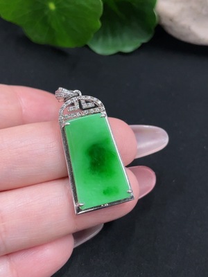 F34032697 Jadeite Inlaid Pendant Total Weight Approx. 3.6g (Non-gold Inlaid)