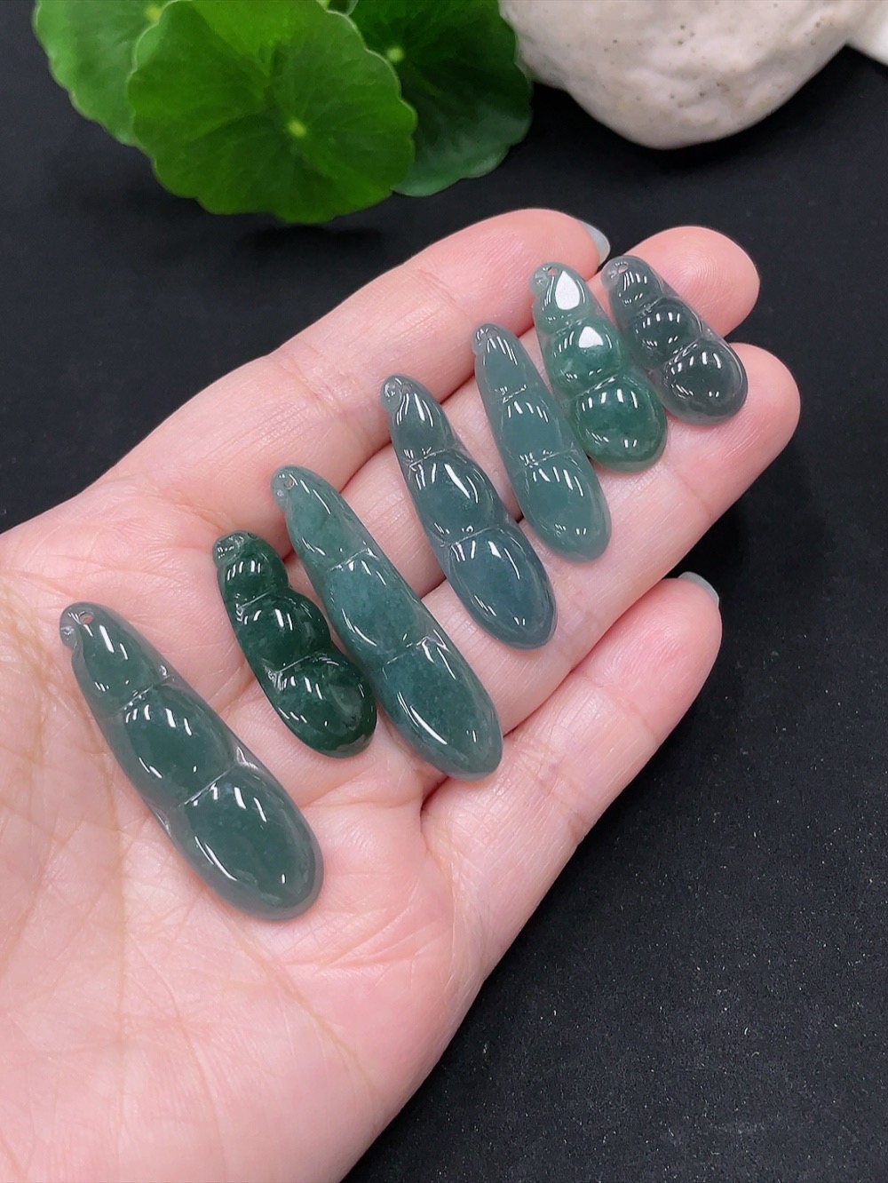 F31581146 Jadeite Pendants Sell as a Lot