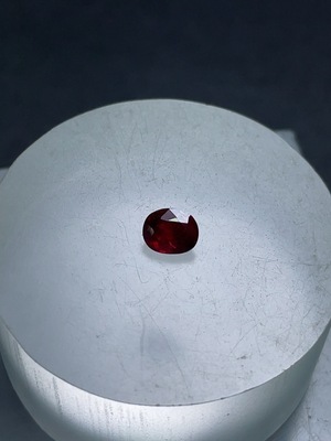 C28221051 Ruby Rough Stone Total Weight Approx. 0.95ct GILDCERT: No Heat Pigeon Blood Red Vivid to Deep Red*