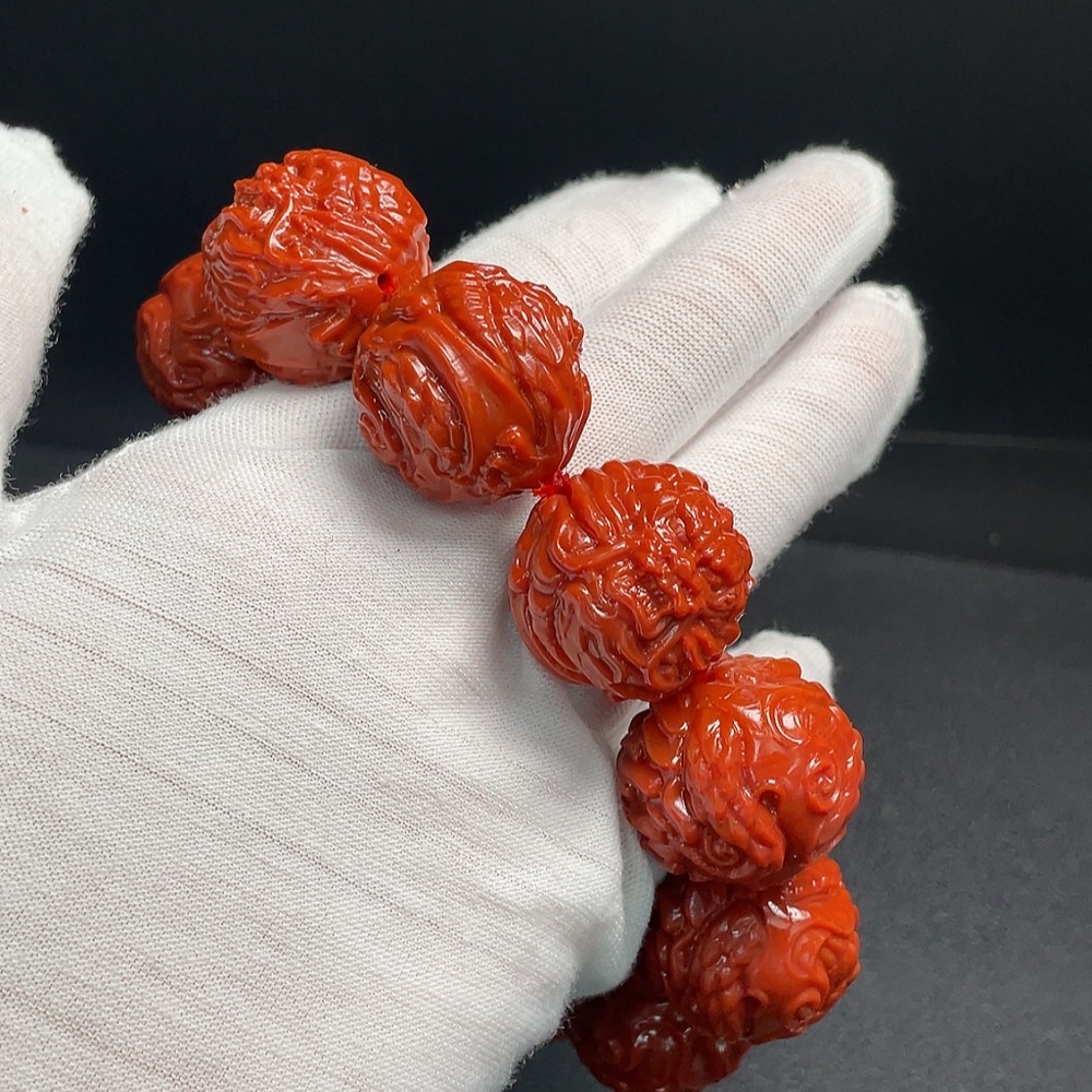 C27048747 Red Agate Bracelet with Visible Organic Matter, Total Weight Approx. 198.52g, Bead Size ~25.3mm