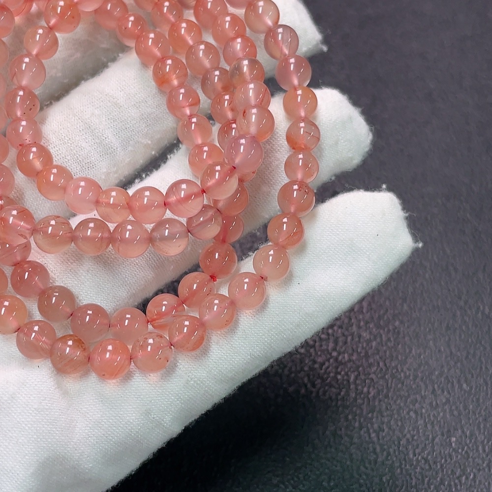 C34949611 South Red Agate Bead Necklace with Visible Organic Matter, Total Weight Approx. 37.5g, Bead Size Around 6mm