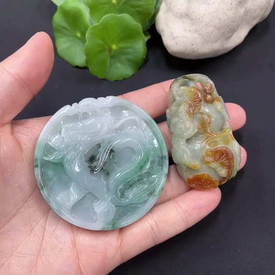 F15663428 Jadeite Pendants (Wholesale)
