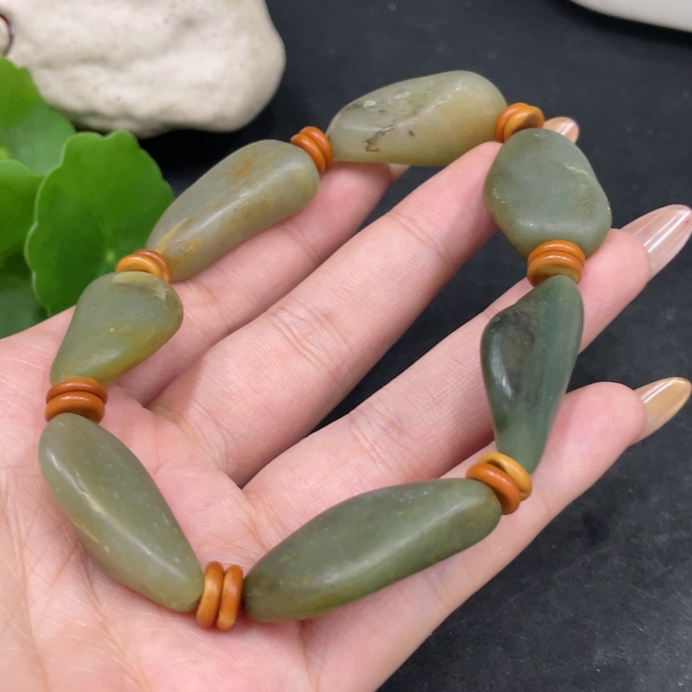 H32751306 Hetian Jade Bracelet, Undetermined Skin Color Origin, Non-Hetian Jade Beads, Contains Other Mineral Components, Total Weight Approximately 55.8g
