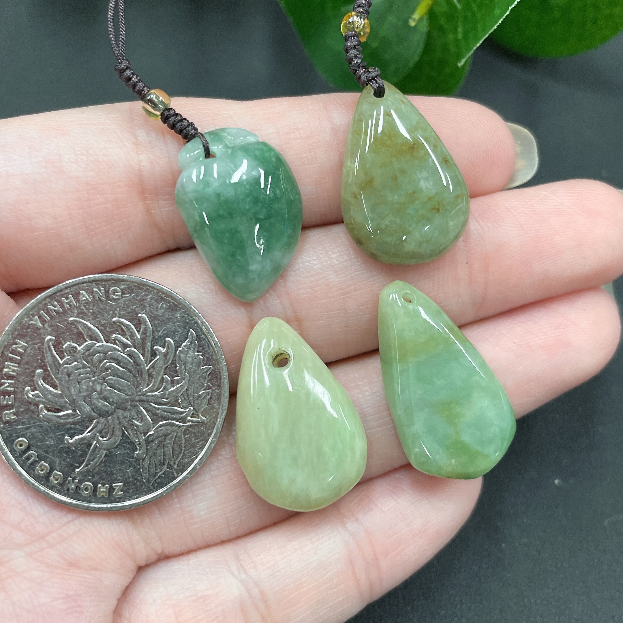 F10114530 Jadeite Pendant Four Pieces