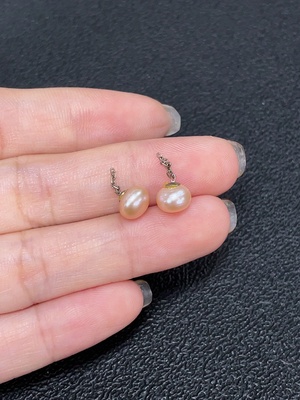 C42082729 珍珠饰品 货品总重约1.02克 非金 卡7.1mm左右