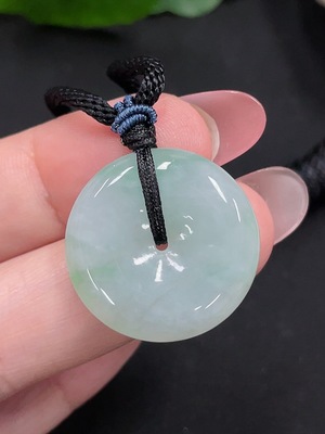 F34982673 Jadeite Peace Pendant with a total product weight of approximately 7.9g (including rope weight)