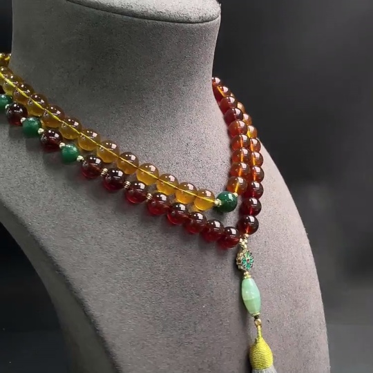 C19166965 Amber Beeswax Bead Strand Non-Gold Setting Approx. 9.8mm Total Weight About 55.45g Non-Amber Matching Beads