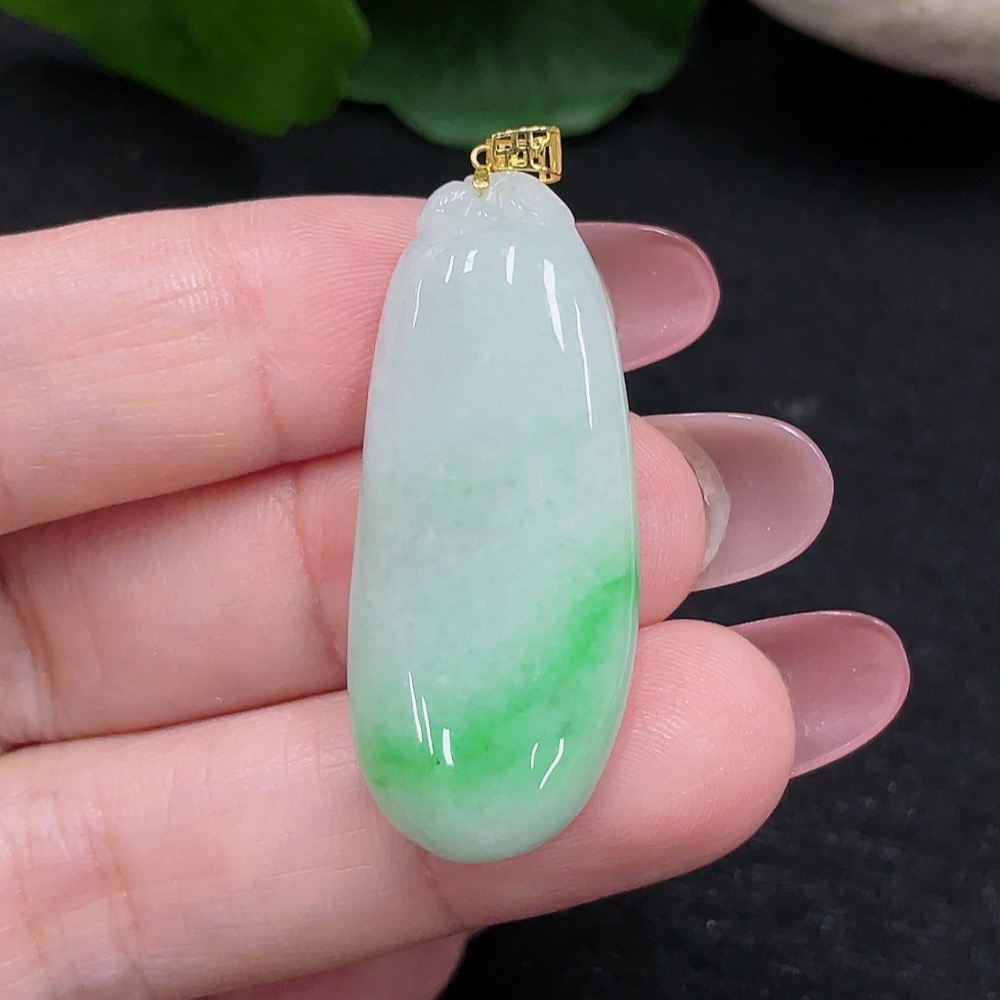 F32774371 Jadeite Blessing Melon Pendant 18K Gold Total Weight Approx. 7.1g