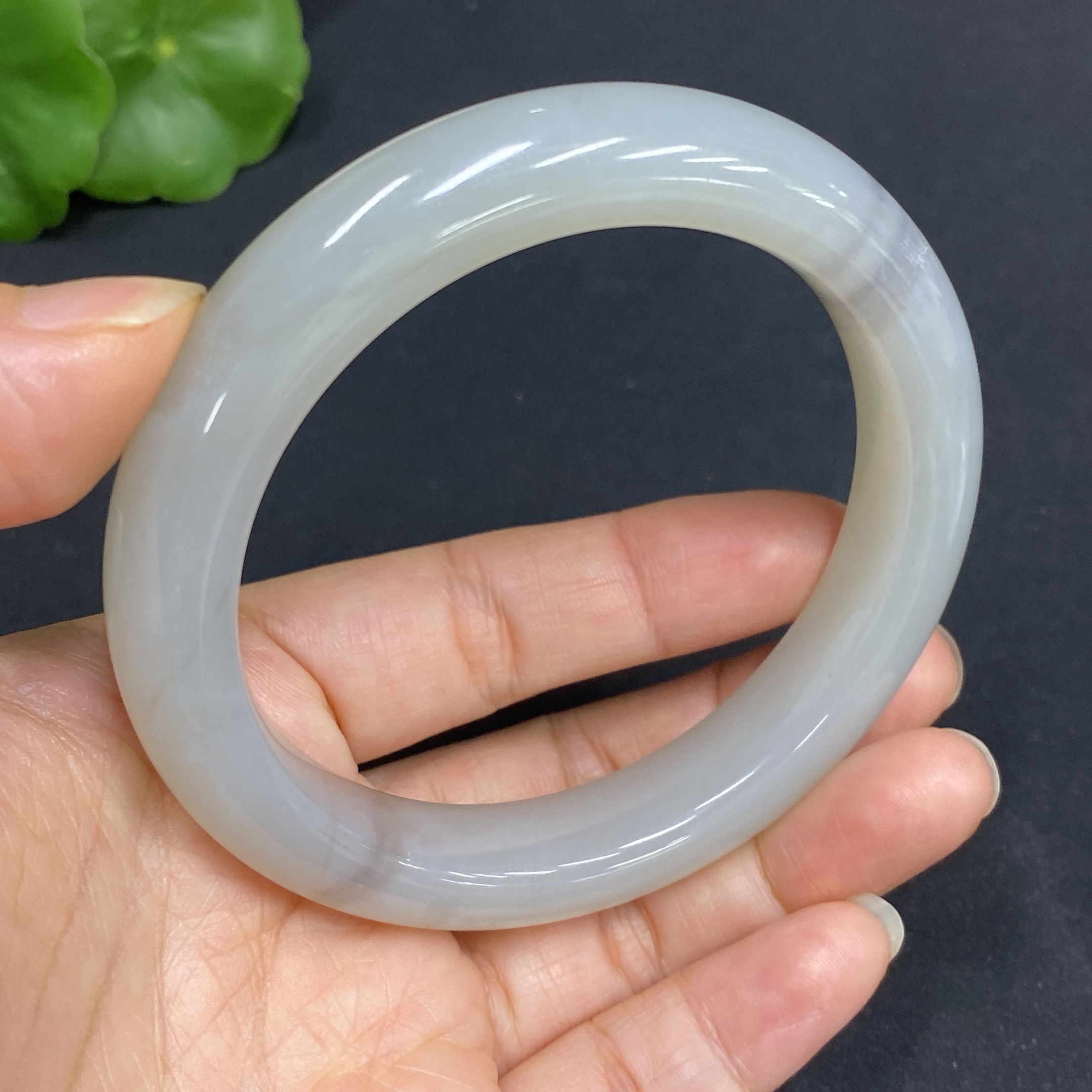 H31584554 Hetian Jade Round Bracelet Size 57 Total Weight Approx. 55.8g Containing Other Mineral Components