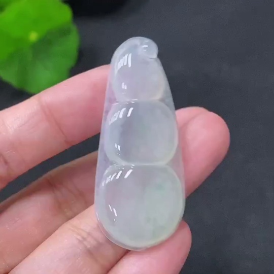 F31660801 Jadeite Pendant Lucky Bean Total Weight Approx. 8.32g