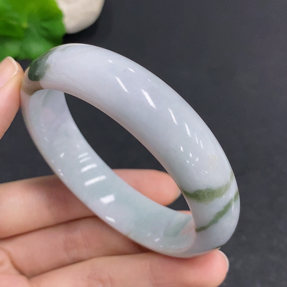 F33831604 Jadeite Round Bangle, Total Weight Approx. 68.3g, Size 58.5