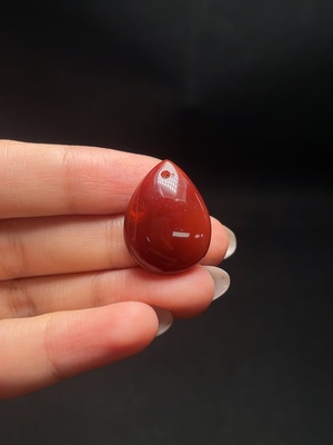 C34049250 South Red Agate Pendant with Visible Organic Matter, Total Weight Approximately 4.77g