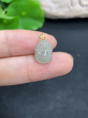 F46516149 翡翠挂件          货品总重约1.04g  18k