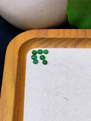 F45335925 翡翠蛋面 一手走 总重约0.36g