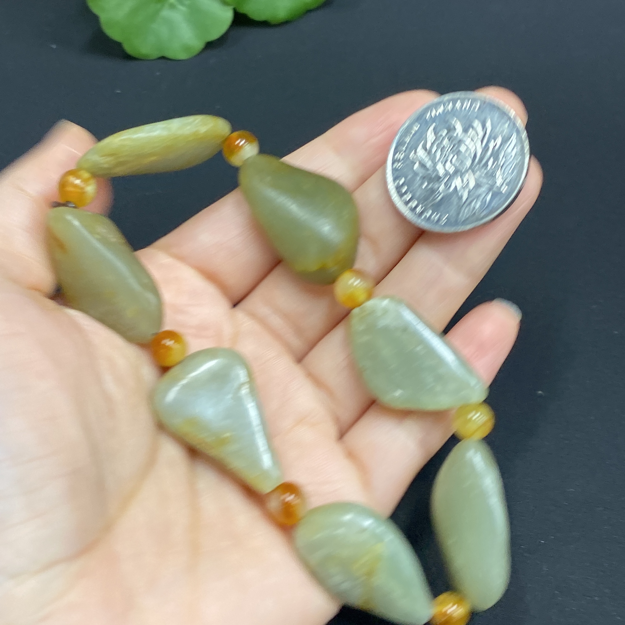 H26979405 Hetian Jade Bracelet, total weight approx. 43.7g, undetermined skin color origin, contains other natural mineral components, accompanying beads not Hetian Jade
