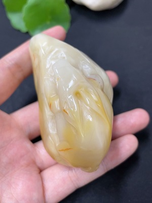 H41891805 老挝石手把件   兔子    货品总重约185.8g