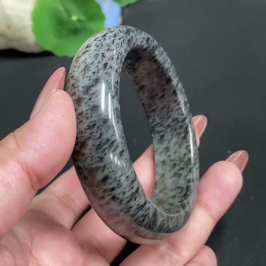 H34005082 Hetian Jade Round Bracelet Size 58.1 Total Weight Approx. 86.2g