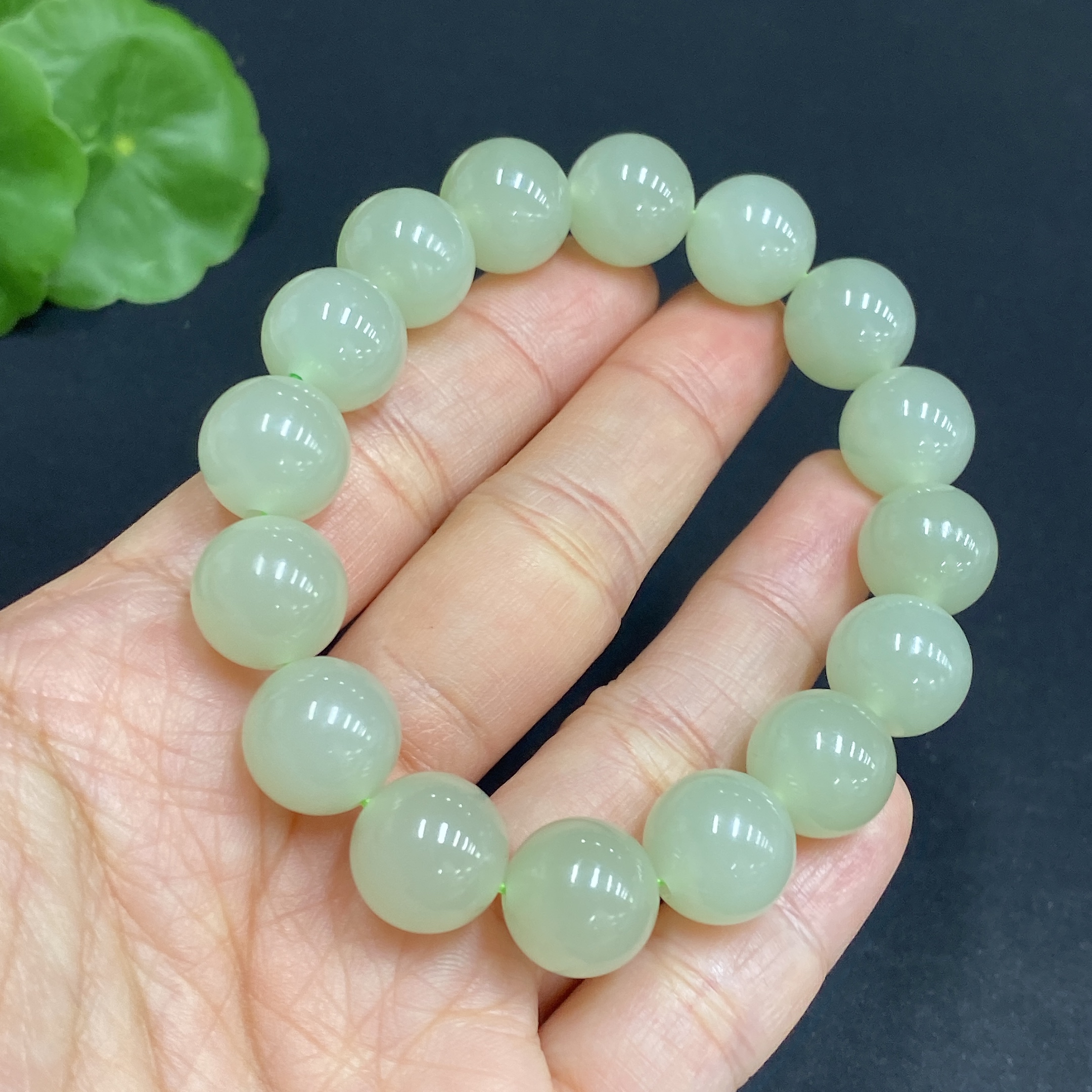 H31642395 Hetian Jade Bracelet       Approx.11.7mm         Total Weight Approx.41.5g