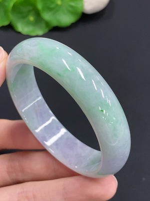 F30542981 Jadeite Round Bangle, Total Weight Approx. 52g, Size 55.2, with Crack