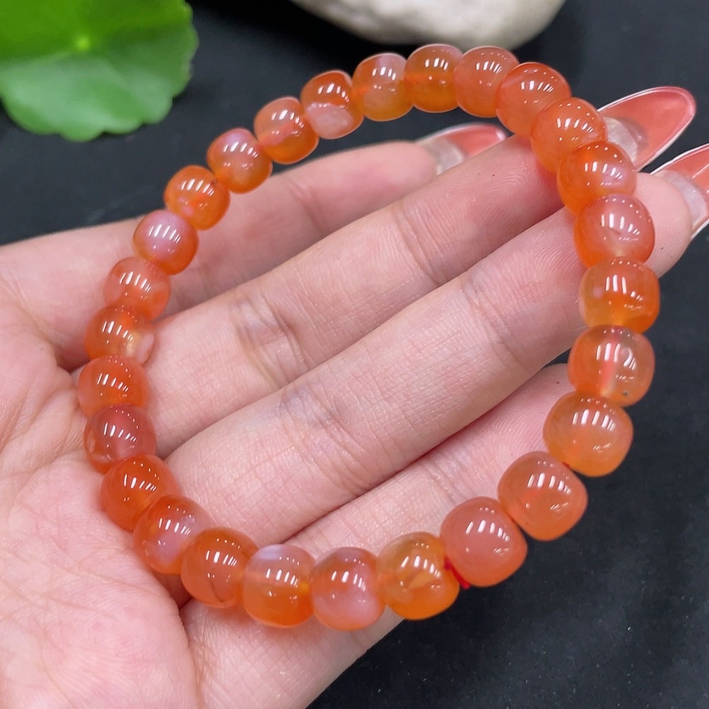 H34053652 Yanyuan Agate Bracelet, approx. 7.8mm beads, total weight approx. 20.2g