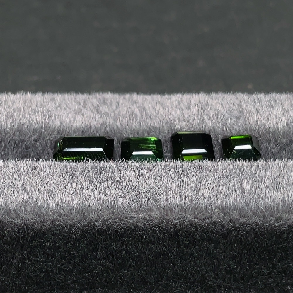 C30475424 Tourmaline Rough Stone Total Weight Approx. 9.50 Carats Wholesale Lot