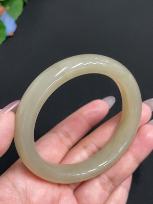 H33882290 Hetian Jade Round Bracelet Size 57.6 Total Weight Approx. 57.9g
