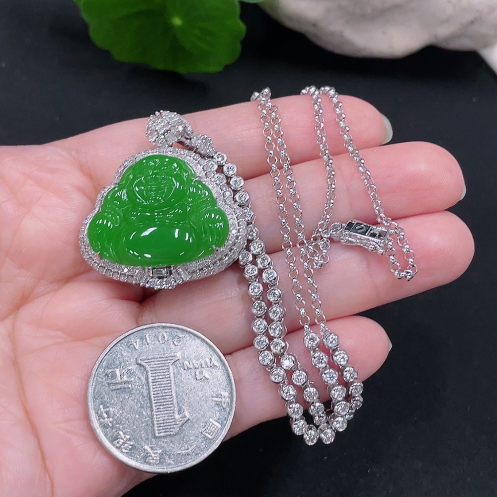 F30453075 Jadeite Buddha Inlaid Pendant 18K Gold Total Weight Approx. 21.6g (Including Chain)