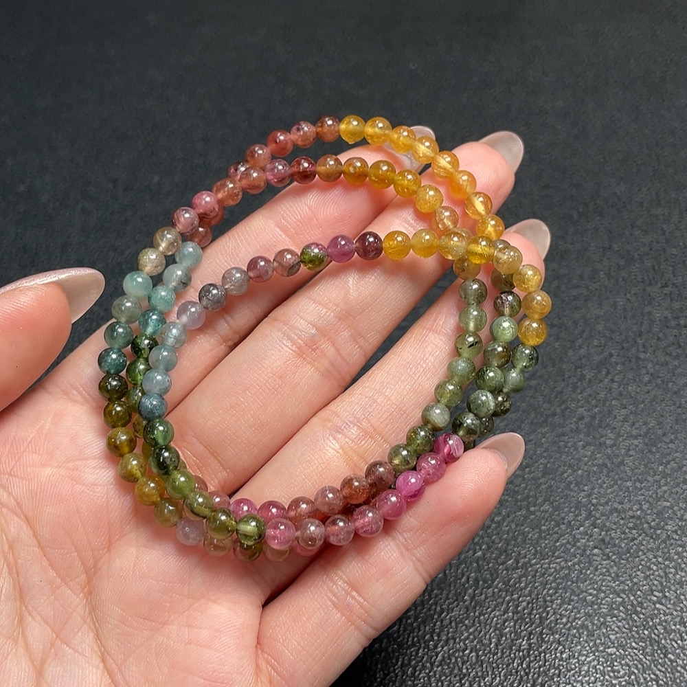 C34952487 Tourmaline Bead Strand with Visible Organic Matter and Other Mineral Components, Total Weight Approx. 17.71g, Bead Size About 4.4mm