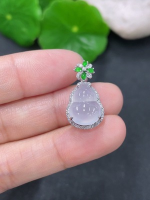 F41896698 翡翠镶嵌葫芦吊坠 18k 配镶钻石 货品总约重1.95g