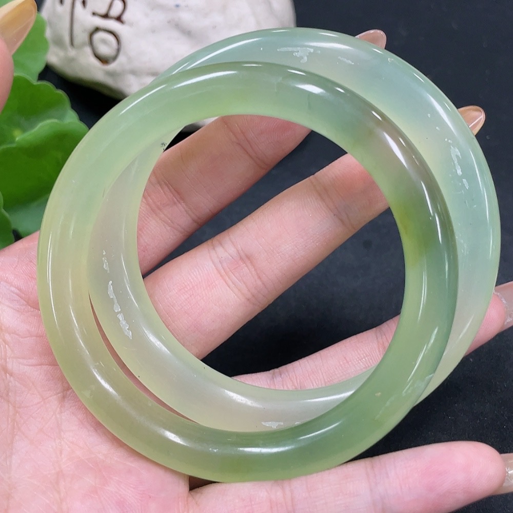 H32724784 Xiuyu (serpentine jade)