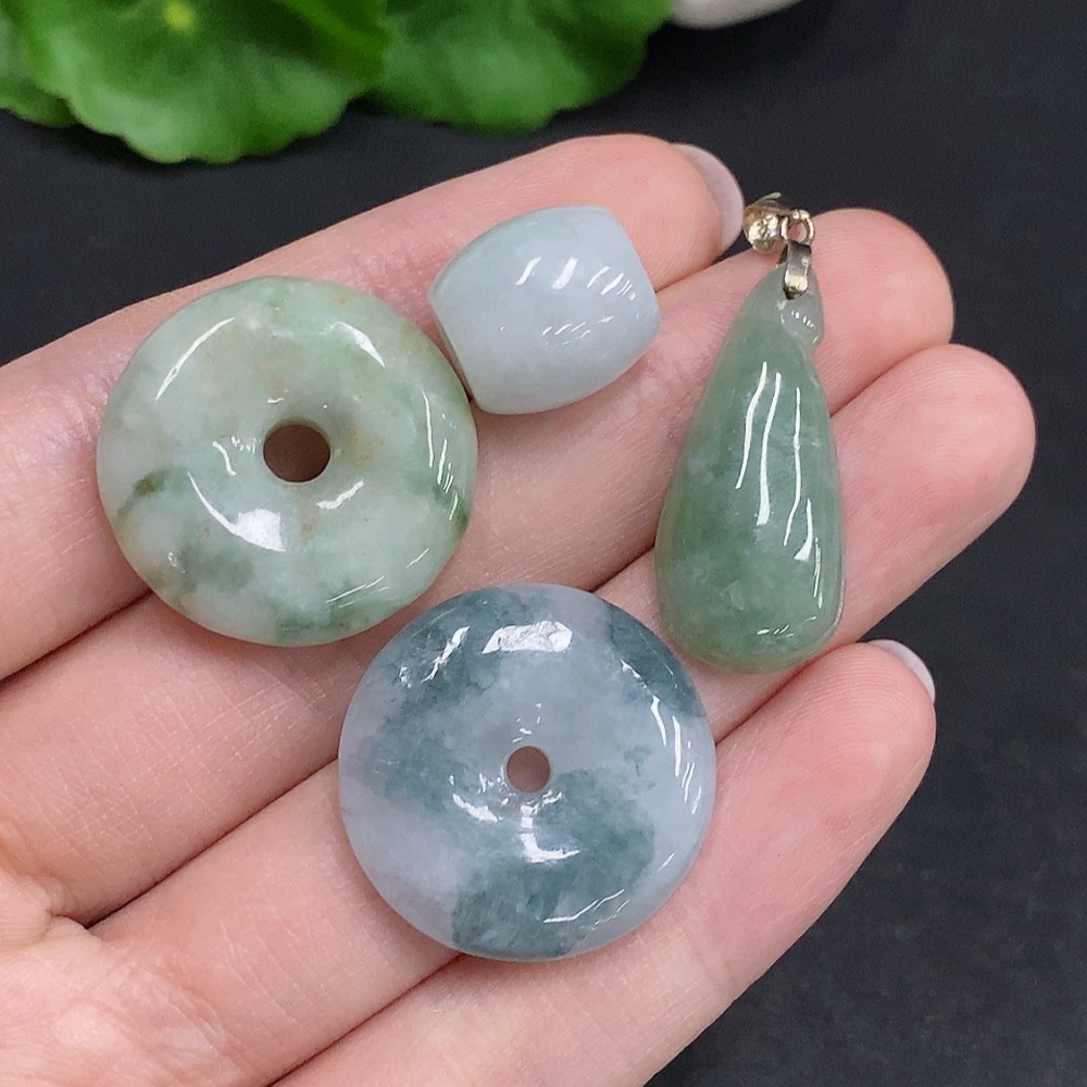 F34002274 Jadeite Pendants Sell as a Lot Non-Gold Inlaid