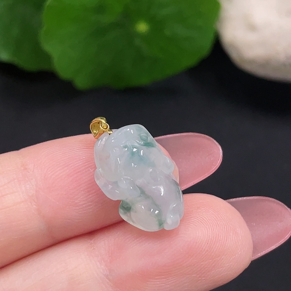 F34981836 Jadeite Pi Xiu Pendant with 18K Gold, Total Weight Approx. 1.8g