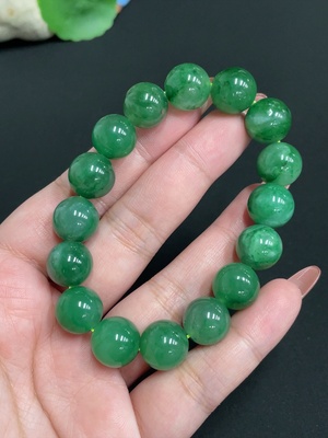 H34073843 African Emerald (Dulong Jade)