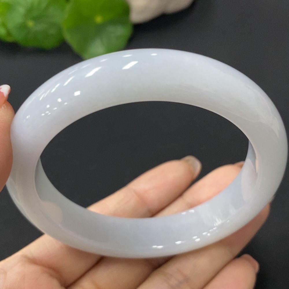 F27145644 Jadeite Round Bangle, Total Weight Approx. 53.4g, Inner Diameter 54.3