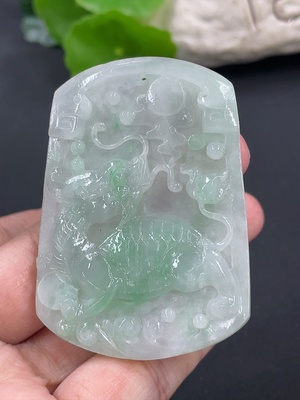 F42952110 翡翠毛货挂件 货品总重约32.26g