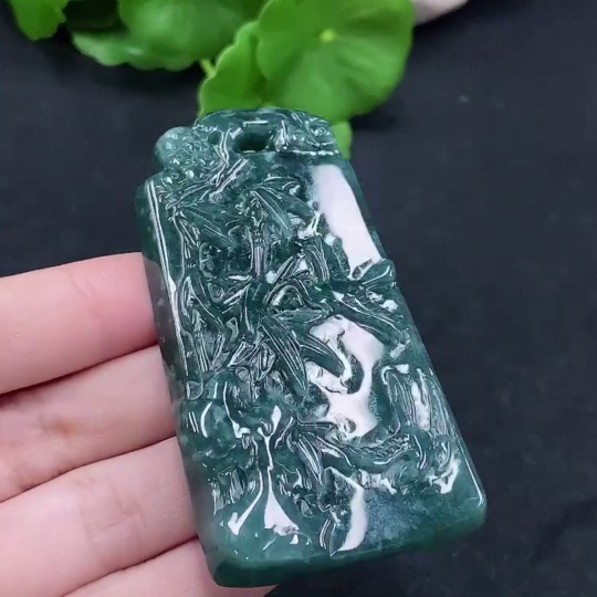 F32729021 JadeiteBamboo Pendant (Total weight: approx. 43.6g)