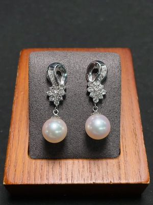 C28217481 Seawater Pearl Earrings PT900 Total Weight Approx.7.2g Size Approx.9.1mm