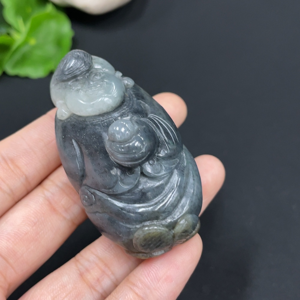 H29352397 Hetian Jade Pendant Child Total Weight (with rope): 66.2g Undetermined skin color origin