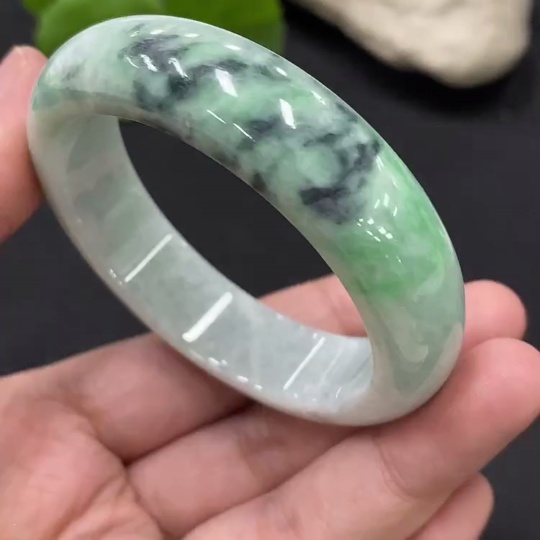 F27123095 Jadeite Round Bangle Size 51.1 Total Weight Approximately 577.44g Containing Other Mineral Components