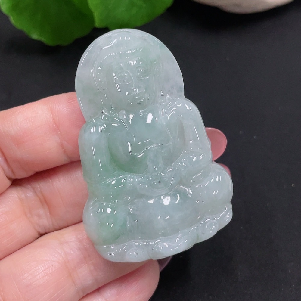 F34012586 Jadeite Guanyin Pendant, Total Weight Approximately 22.6g