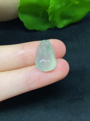 F45335585 翡翠貔貅挂件 总重约2.36g